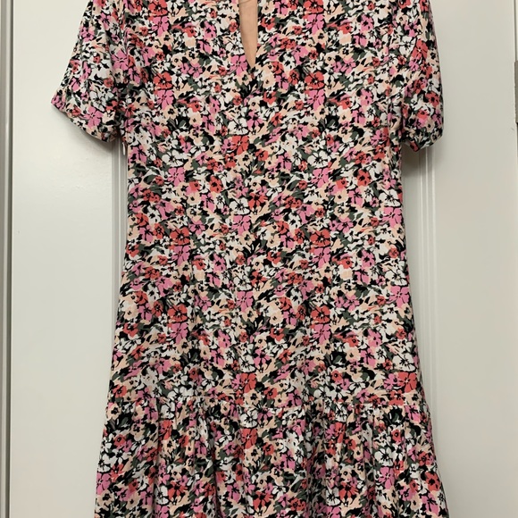 Floral Shift Minidress - Picture 4 of 4